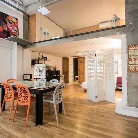 Very Cool Duplex Loft. Billard. Piano. Patio. Centric. דירה *